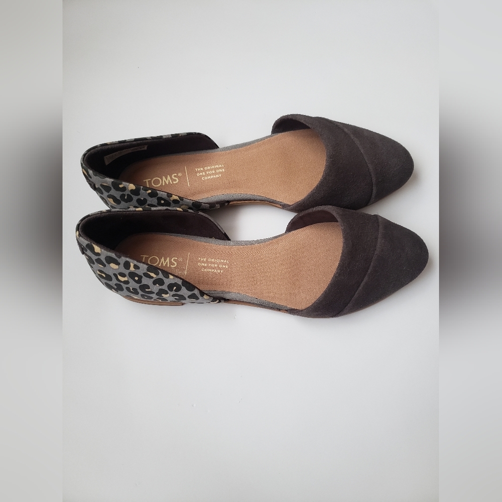 TOMS Jutti D'Orsay Leopard Loafer Flat Gray Color Size 6 - Picture 3 of 13